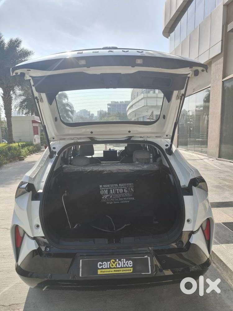 Tata Curvv Crtv Amt, 2025, Cng & Hybrids