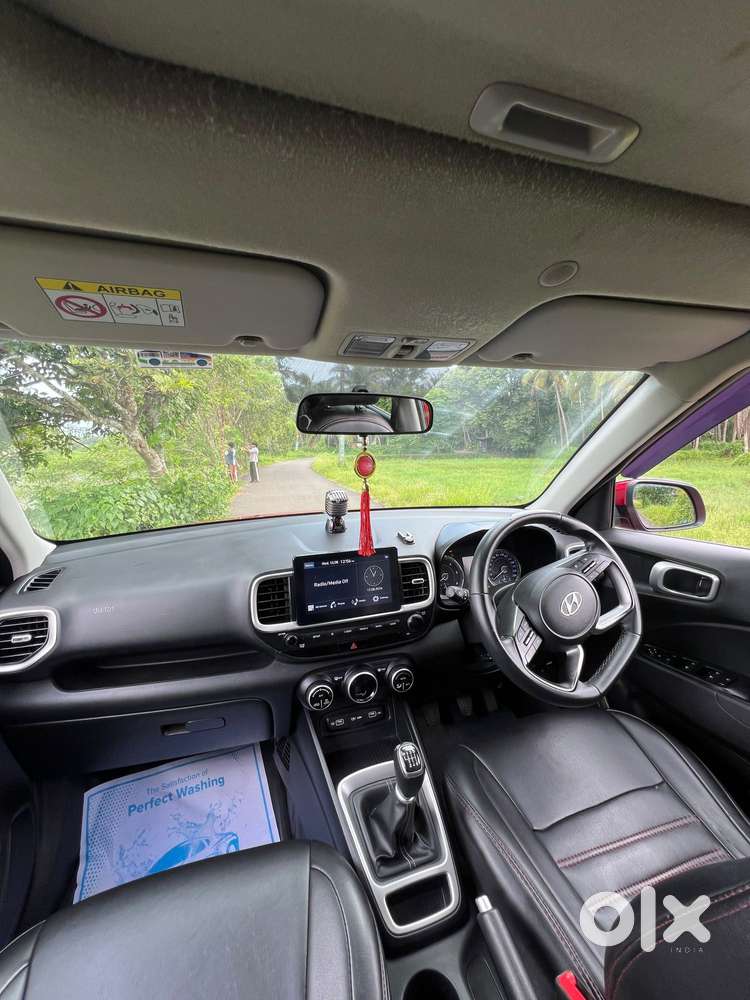Hyundai Venue Sx (o) Mt 1.5 Diesel, 2021, Diesel