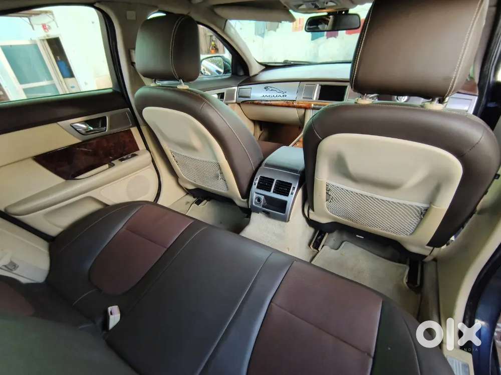 Jaguar Xf 2011 Diesel 61000 Km Driven