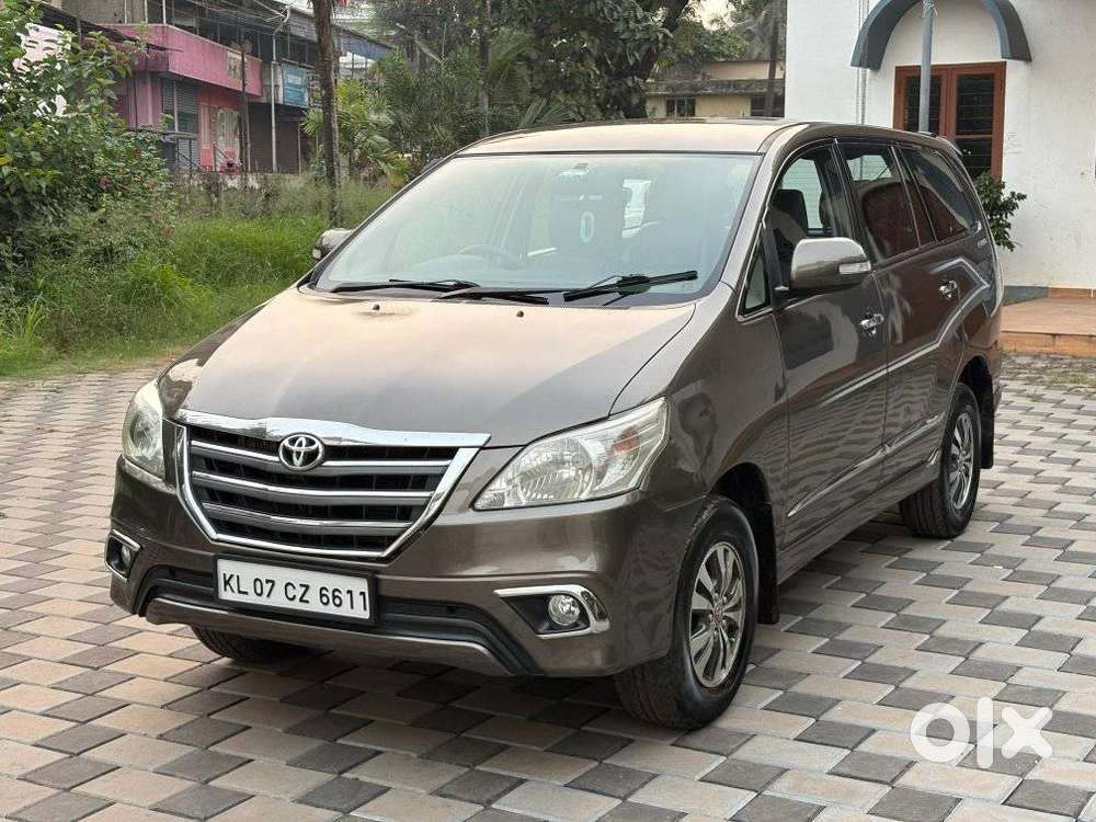 Toyota Innova [2013-2016] 2.5 V Diesel 7 Str, 2015, Diesel