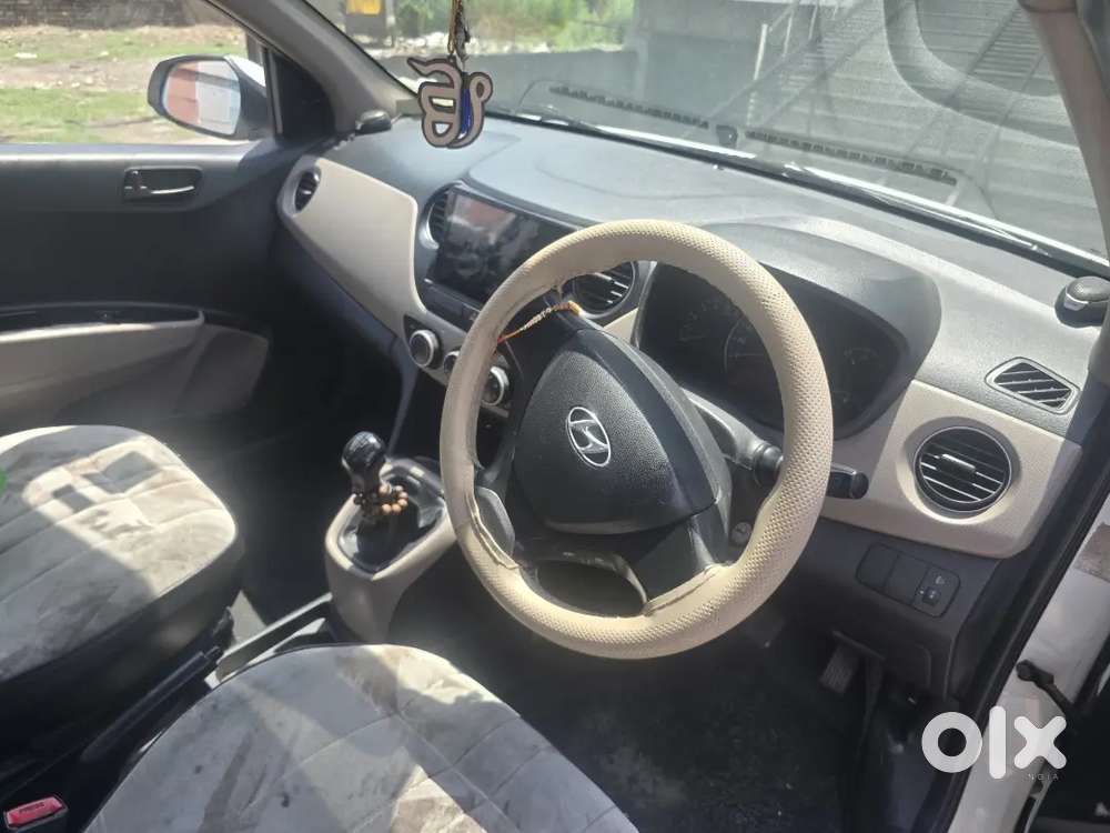Hyundai Xcent Diesel 2016 Variant