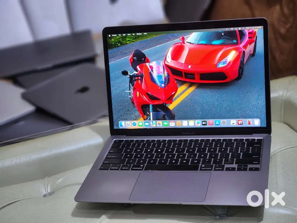 MacBook Air i3 8GB 251GB A2179