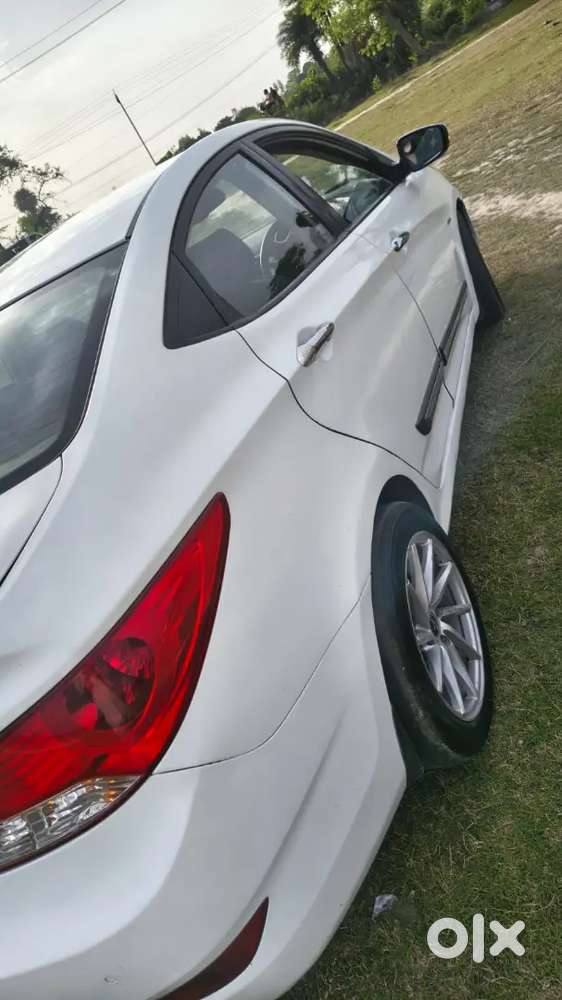 Hyundai Verna 2013 Pust Battun Start