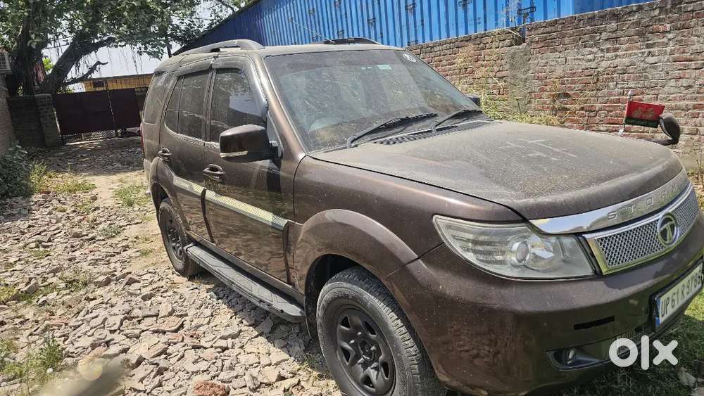 Dusri Gadi Leni Hai