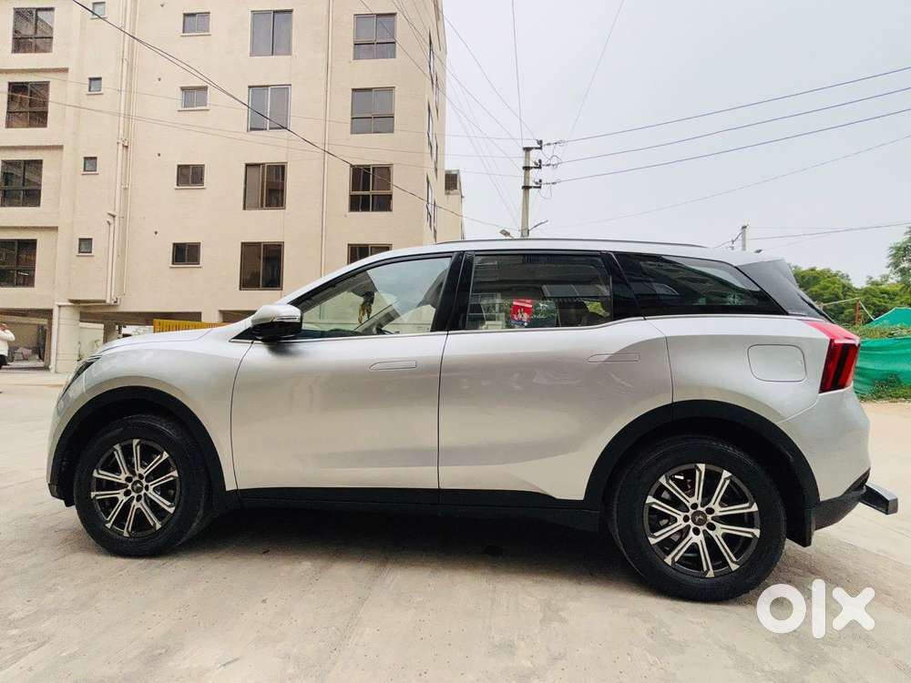 Mahindra Xuv700 2.2 Ax 7 Diesel Mt Luxury Pack Str, 2022, Diesel