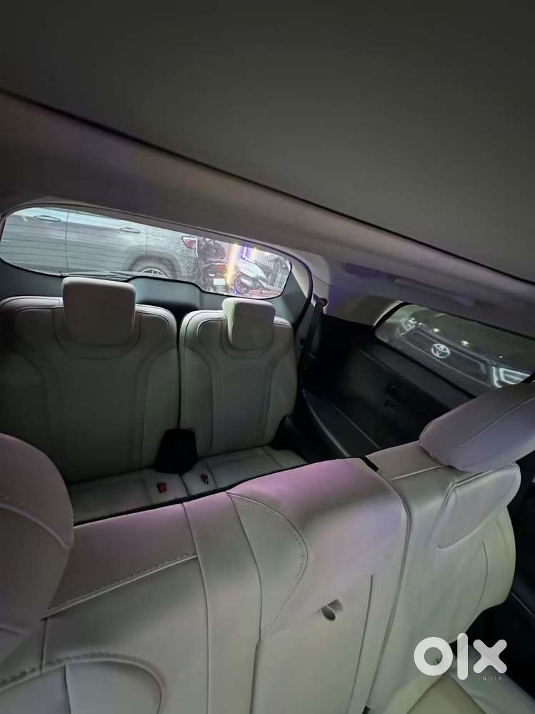 Mahindra Xuv700 2.2 Ax 7 Diesel At Str Awd, 2023, Diesel