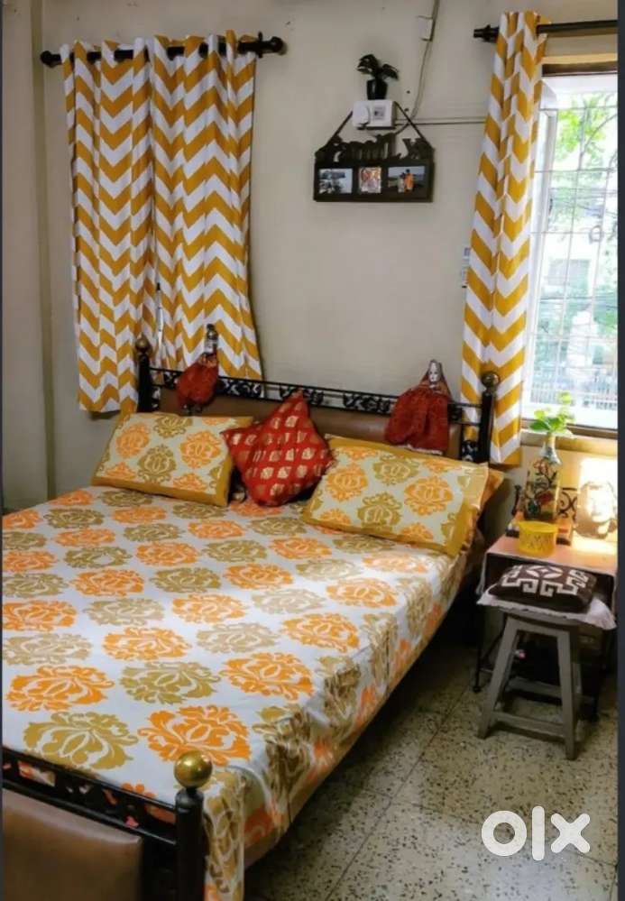 Room for rent only for girl sharing