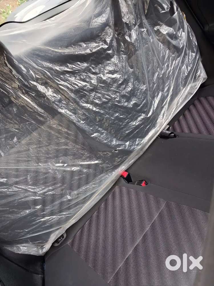 Maruti Suzuki Swift 2023 Lxi Option Manual