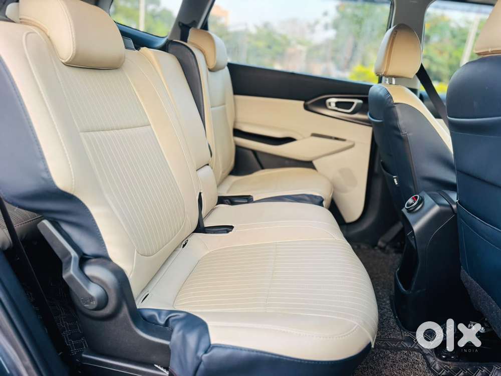 Kia Carens, 2025, Petrol
