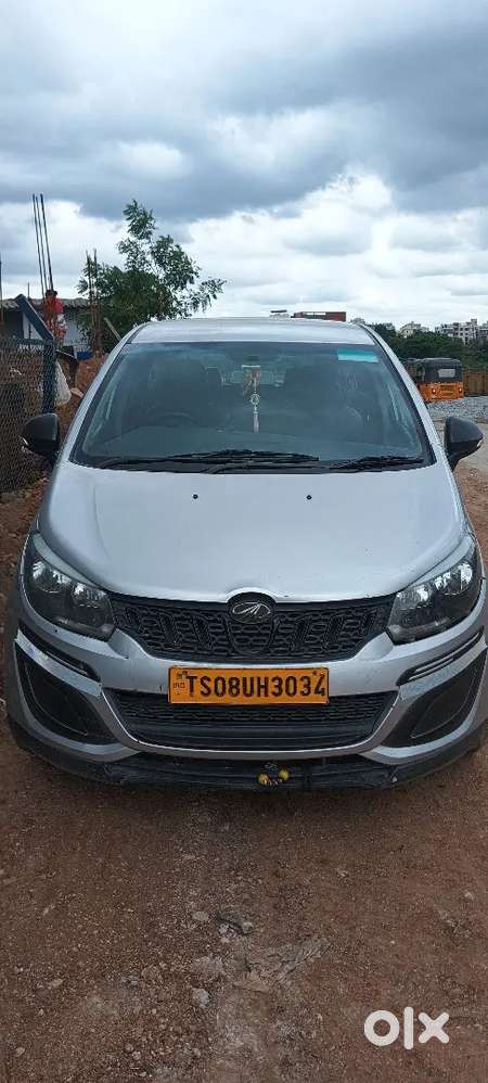 Mahindra Marazzo M8 2020