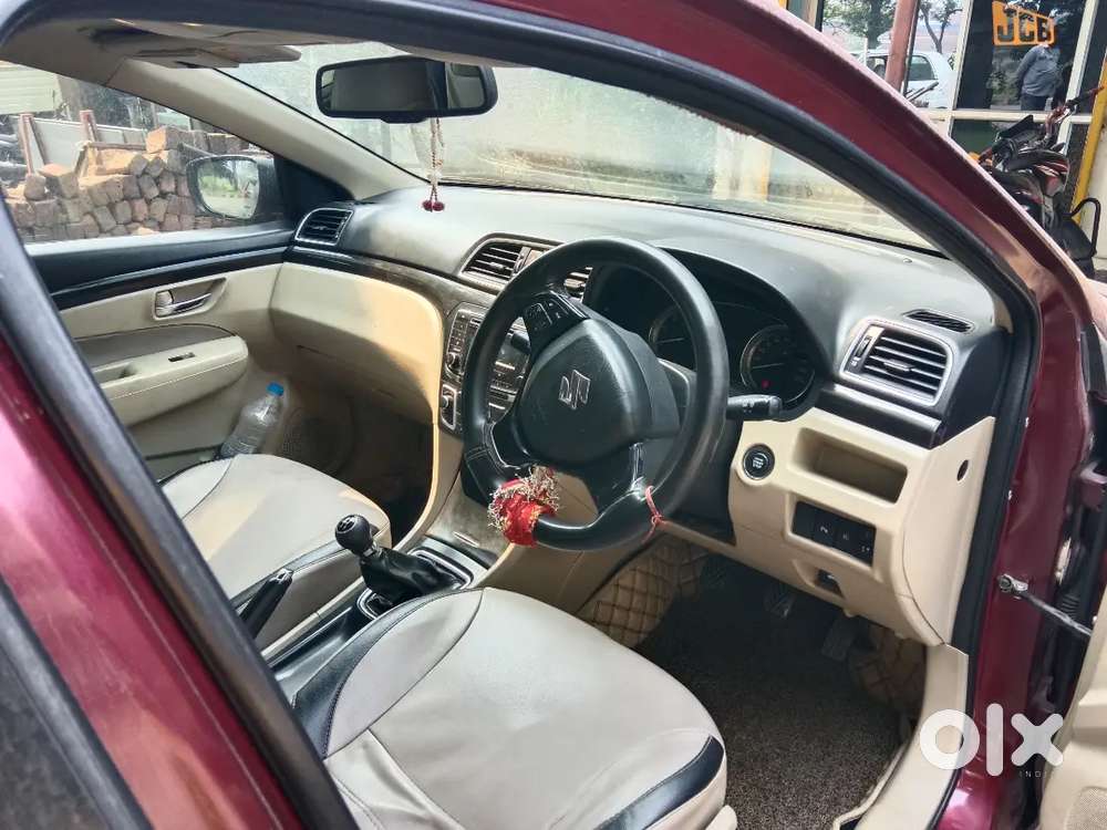 2 Key Available In This Car