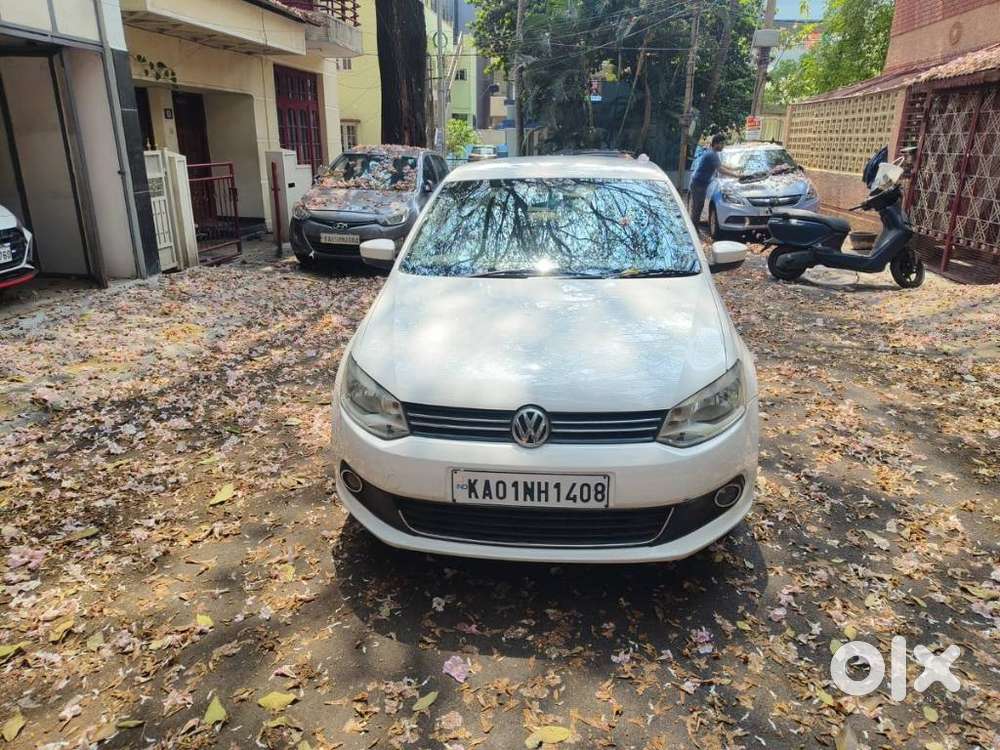 Volkswagen Vento 2010-2013 Petrol Highline, 2011, Petrol