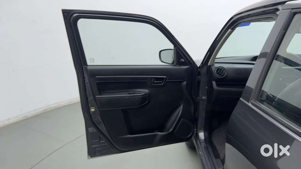 Maruti Suzuki S-presso Vxi, 2022, Petrol