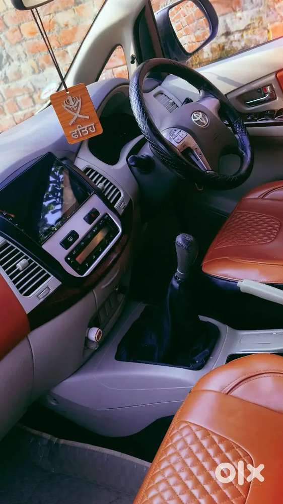 Toyota Innova 2014 Diesel Well Maintained