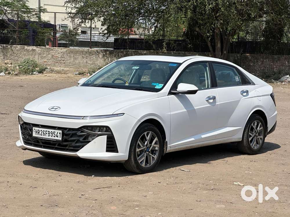 Hyundai Verna 1.5 Sx (o) Vtvt Ivt, 2023, Petrol