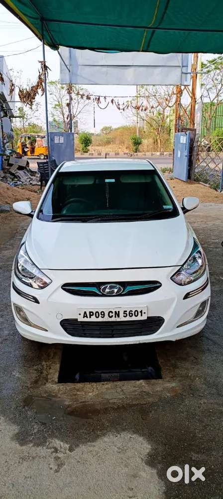 Hyundai Verna 2012 Diesel 136000 Km Driven