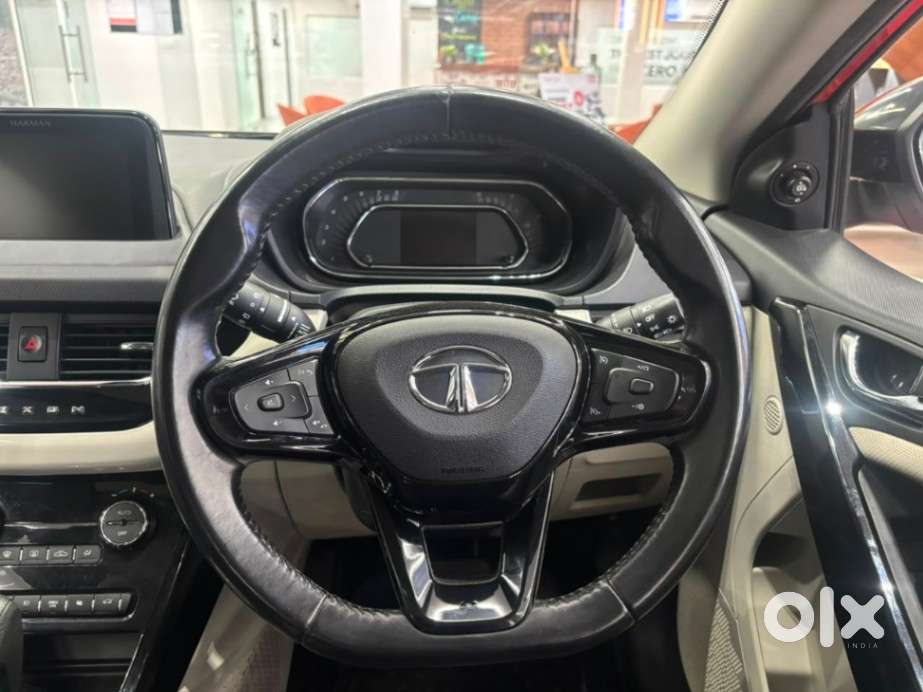 Tata Nexon 1.2 Revotron Xza Plus (o) Amt, 2022, Petrol
