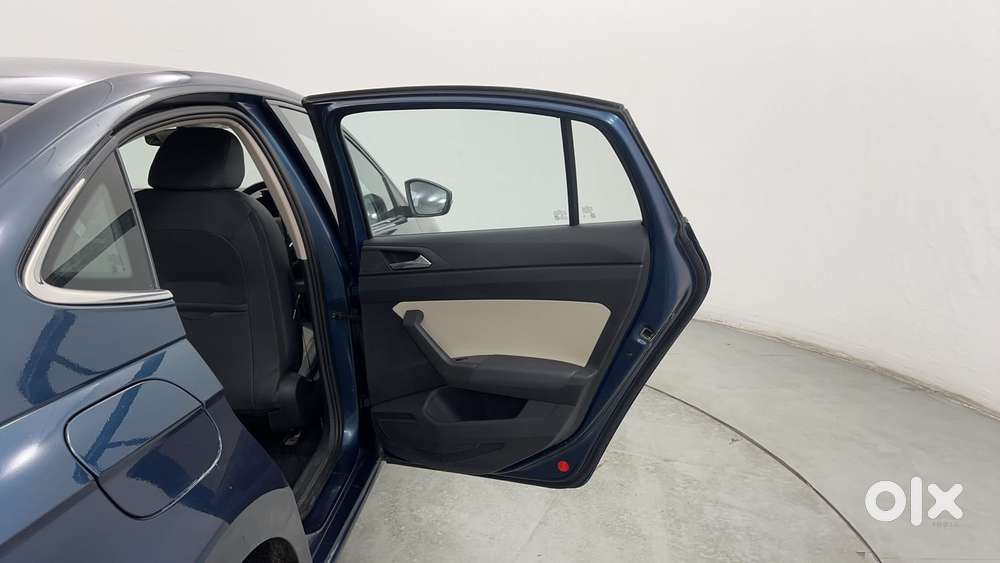 Skoda Slavia Style 1.0l Tsi Mt, 2024, Petrol