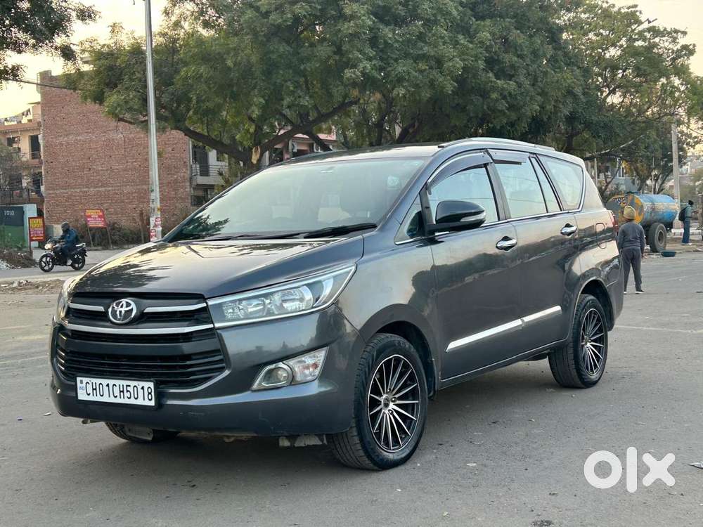 Toyota Innova Crysta [2020-ongoing] 2.4 Gx At 7 Str, 2016, Diesel