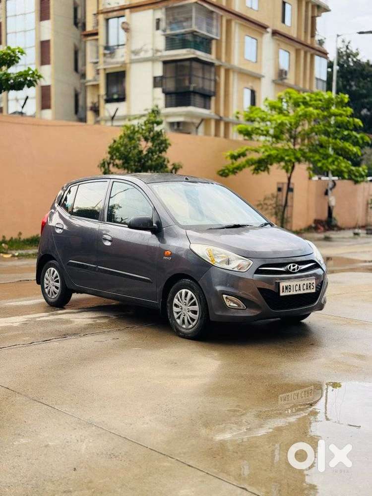 Hyundai I10 Sportz, 2016, Petrol