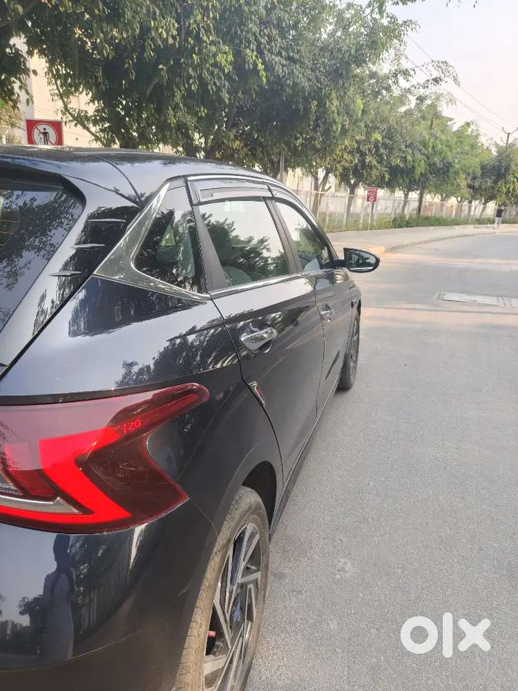 Hyundai I20 Asta Top End Model Manual And Sunroof