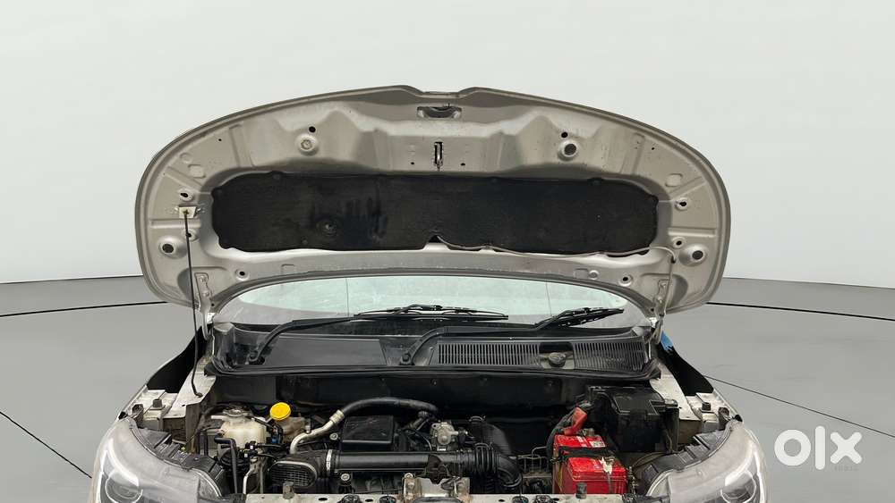 Renault Triber Rxz, 2020, Petrol