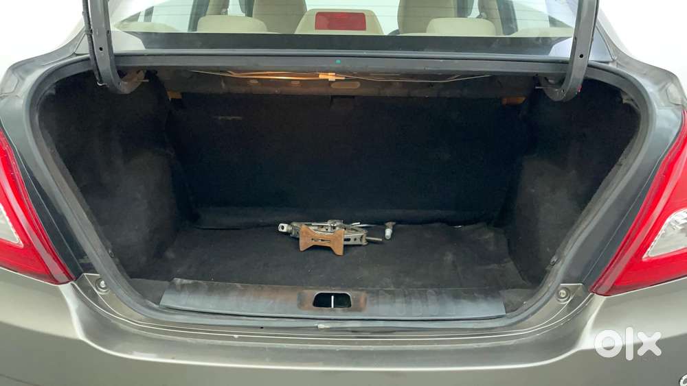Maruti Suzuki Swift Dzire 1.2 Zxi, 2015, Petrol