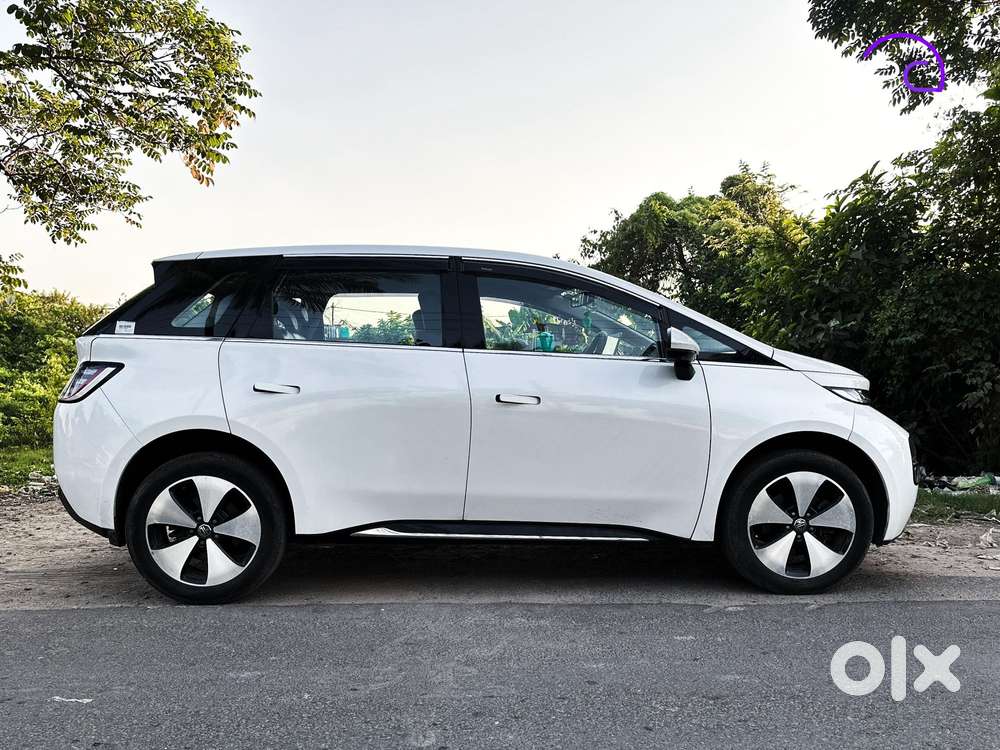 Mg Windsor Ev Essence, 2024, Electric