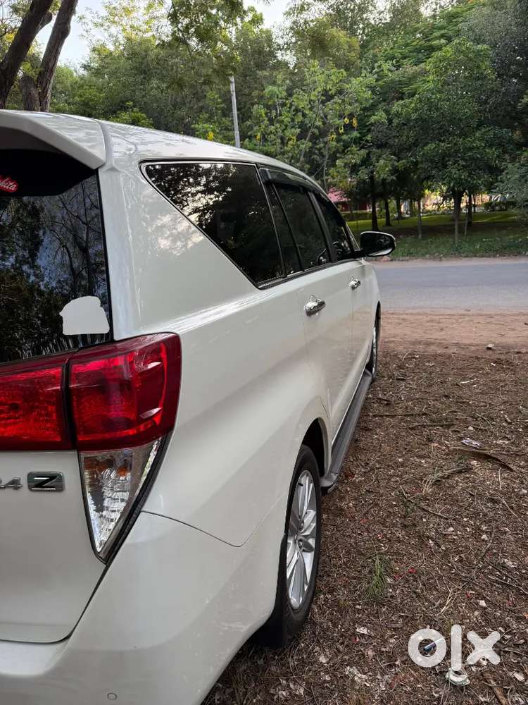 Bs4  Diesel Toyota Innova Crysta 2019 Diesel Manual