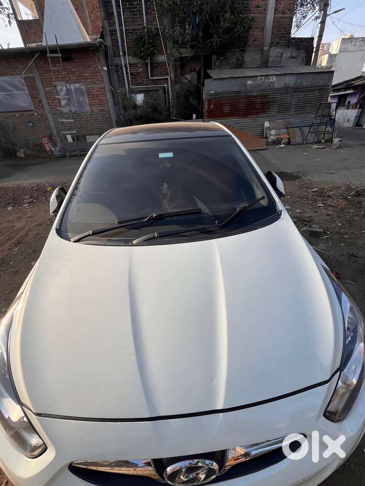 Hyundai Fluidic Verna 2013