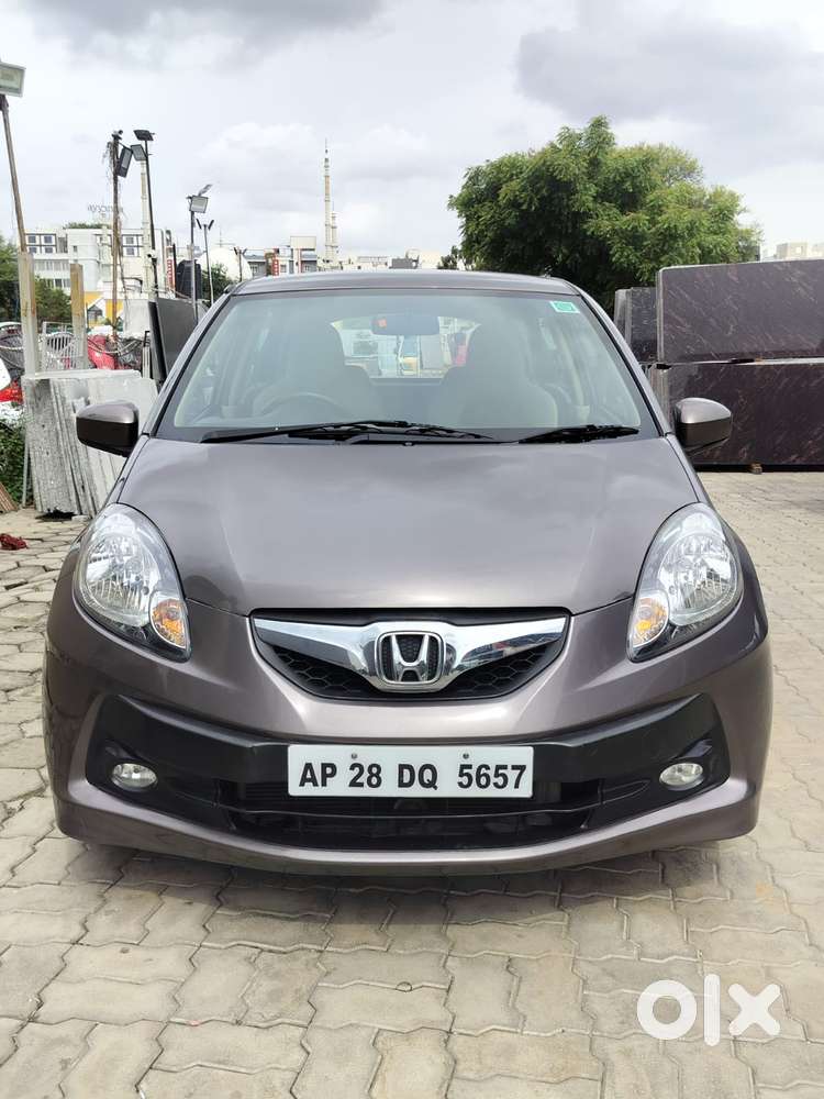 Honda Brio V Mt, 2012, Petrol