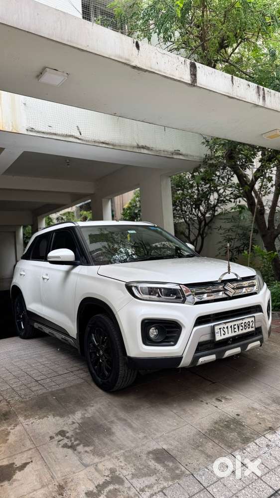 Maruti Vitara Brezza Zxi 2021 First Owner On Showroom Track