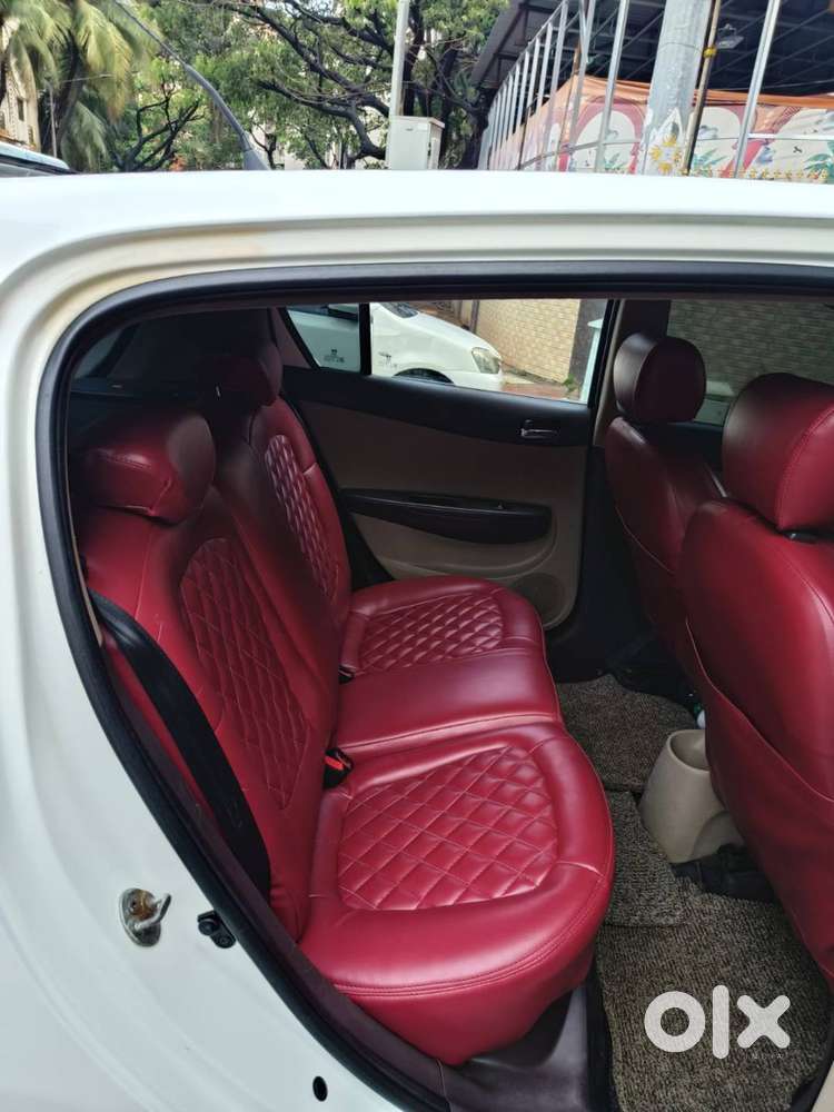 Hyundai I20 Asta Automatic With Sunroof Top Model