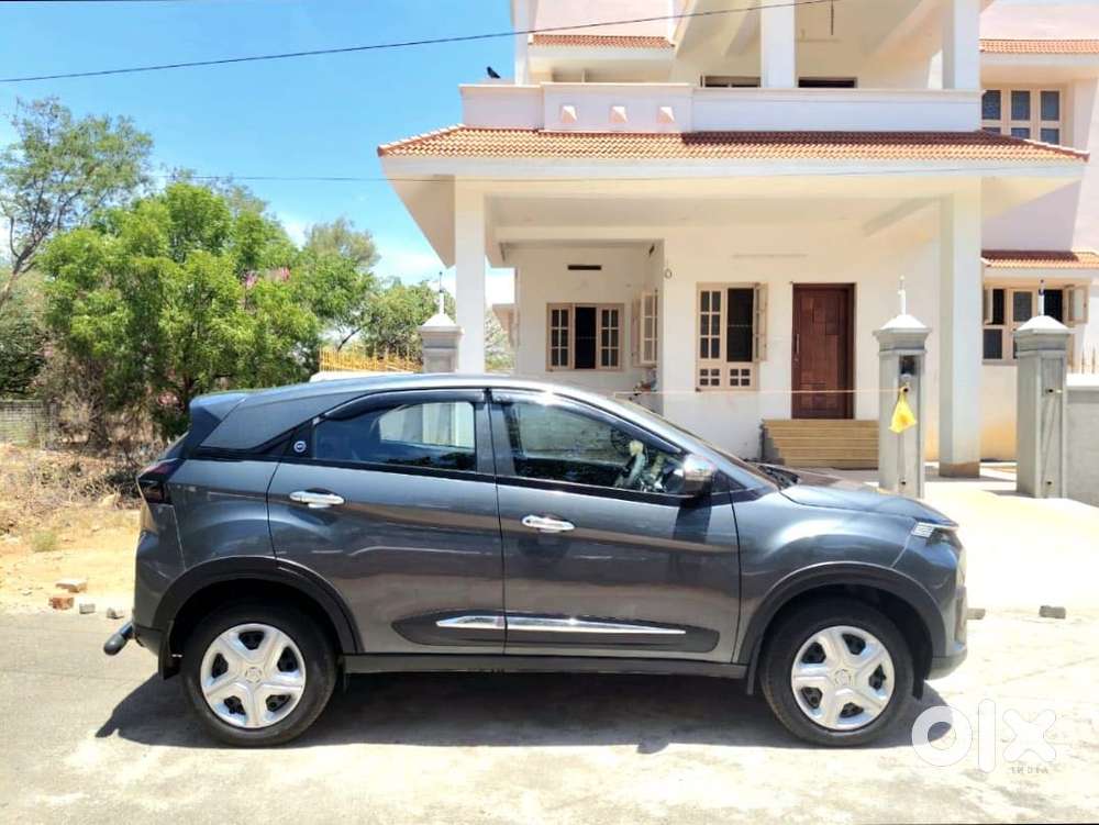 Tata Nexon Smart Plus S 1.2 Revotron Petrol 5 Mt, 2024, Petrol