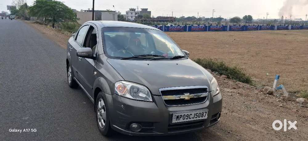Chevrolet Aveo 2011 Petrol 65000 Km Driven