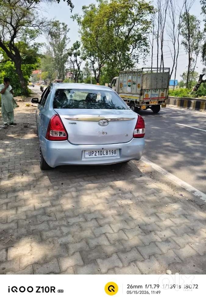 Toyota Etios 2011 Petrol 90000 Km Driven