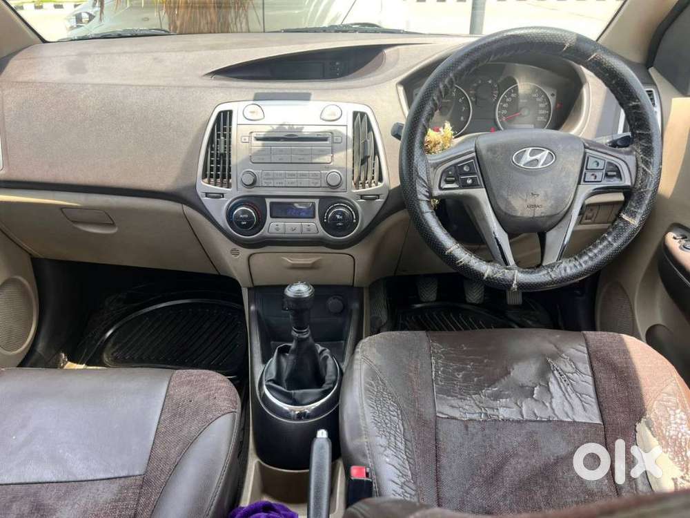 Hyundai I20 2010-2012 1.2 Sportz, 2011, Petrol
