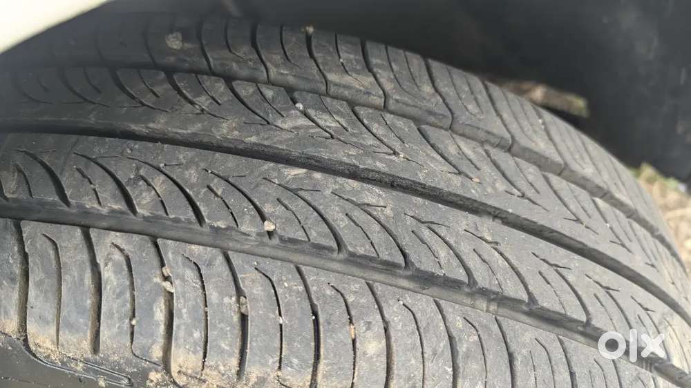 Volkswagen Polo Diesel 2010 All Seal Tyres With Alloy Wheels