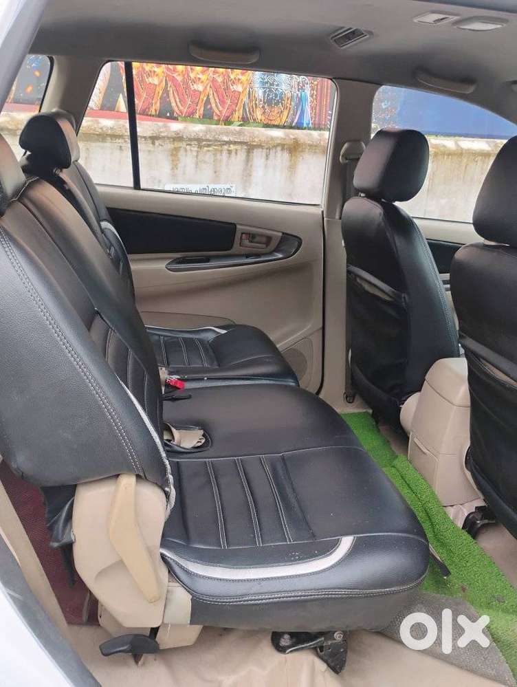 Toyota Innova 2.5 G (diesel) 8 Seater, 2008, Diesel