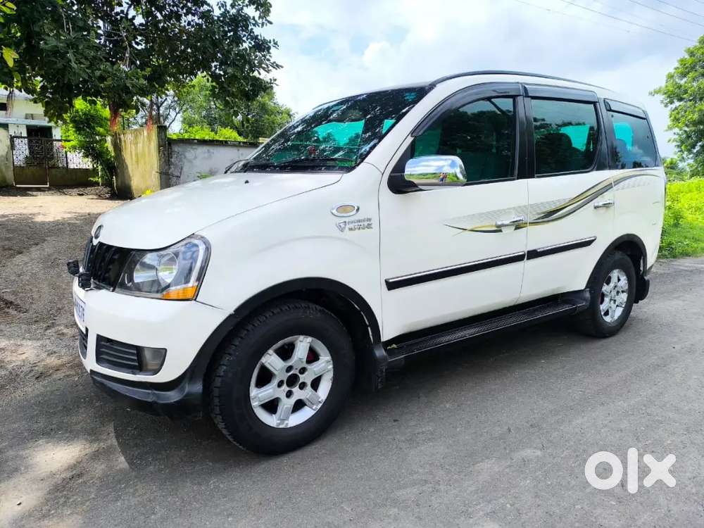 Mahindra Xylo 2015