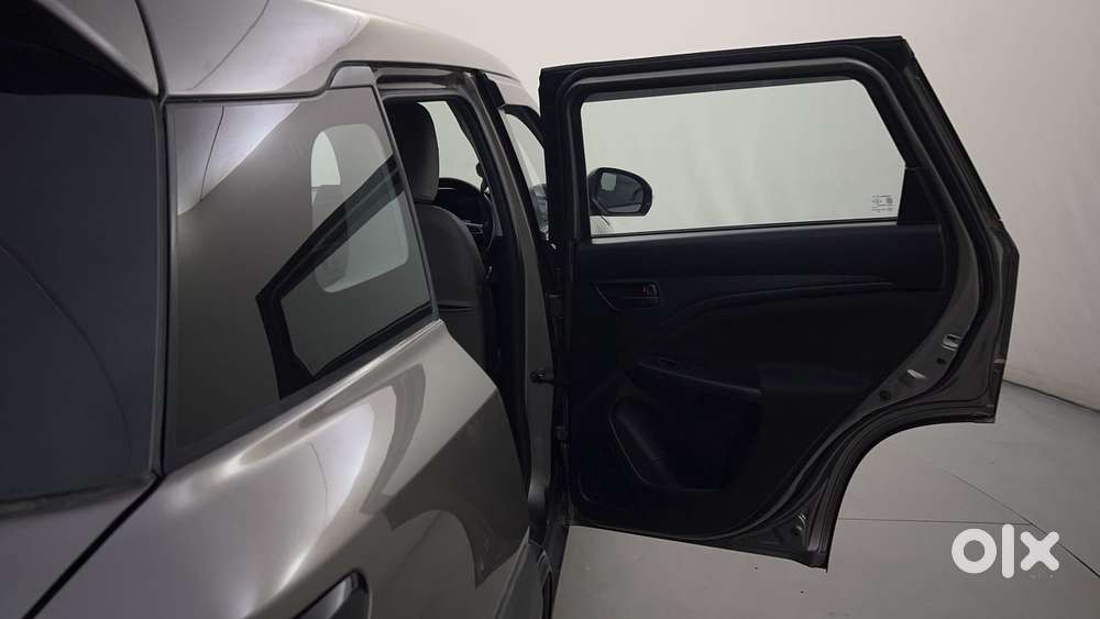 Maruti Suzuki Brezza Vxi At, 2023, Petrol