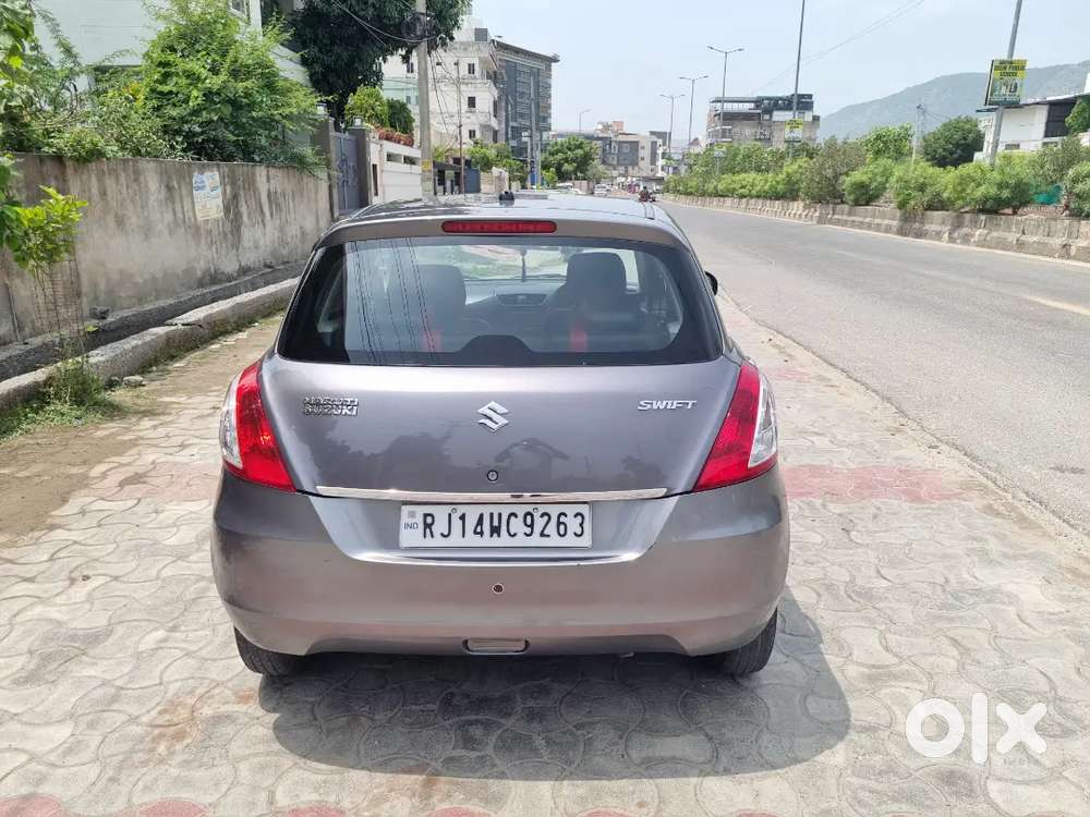 Maruti Suzuki Swift Lxi 2017
