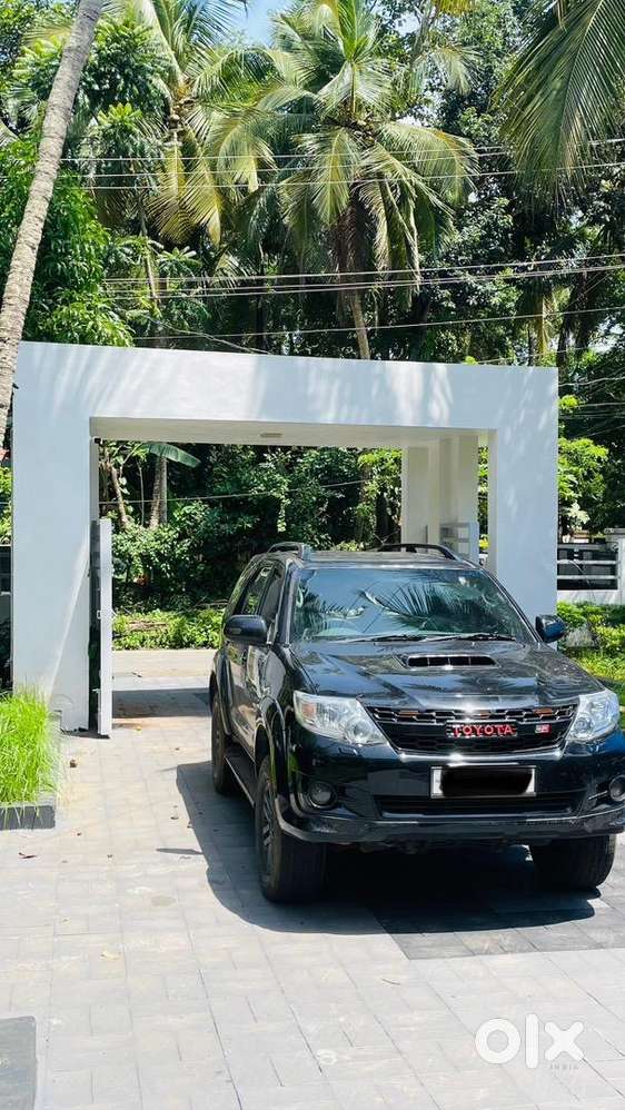 Toyota Fortuner 2010 Diesel Well Maintained