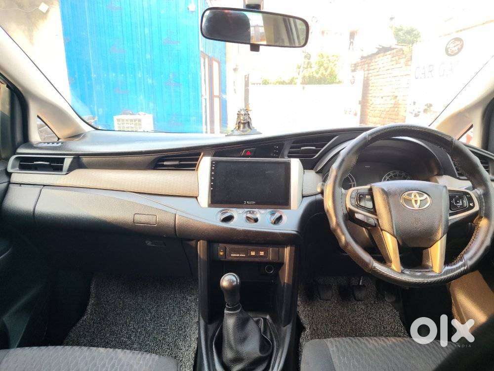 Toyota Innova Crysta 2.4 V, 2017, Diesel
