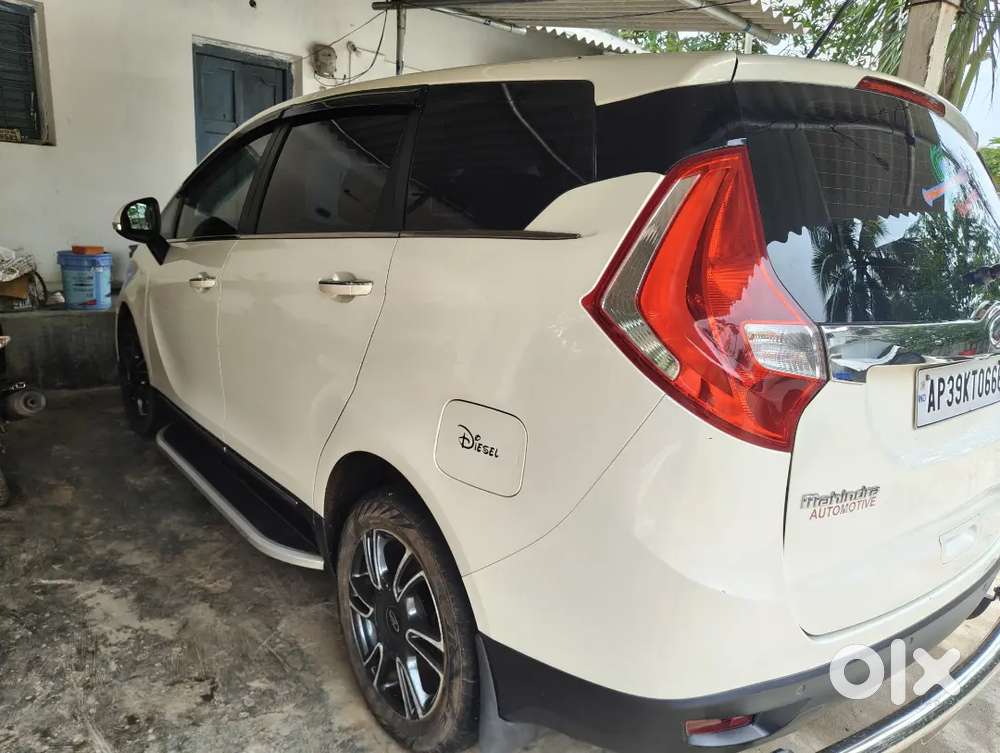 Mahindra Marazzo Diesel 2021