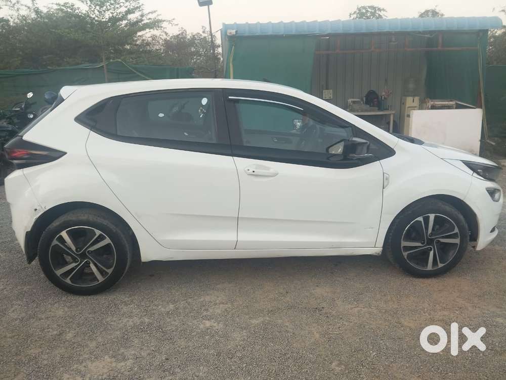 Tata Altroz Xz, 2022, Petrol