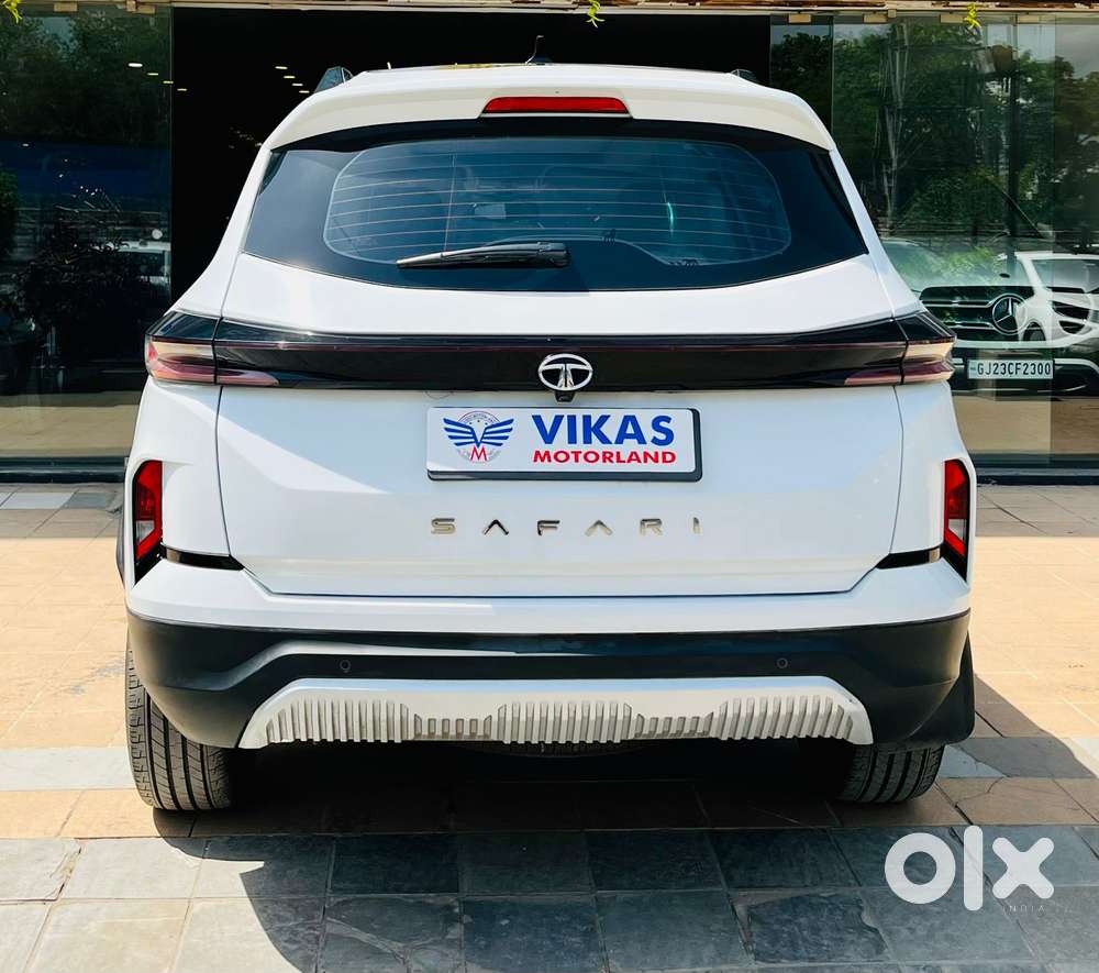 Tata Safari Accomplished Plus Dark Edition At, 2024, Diesel