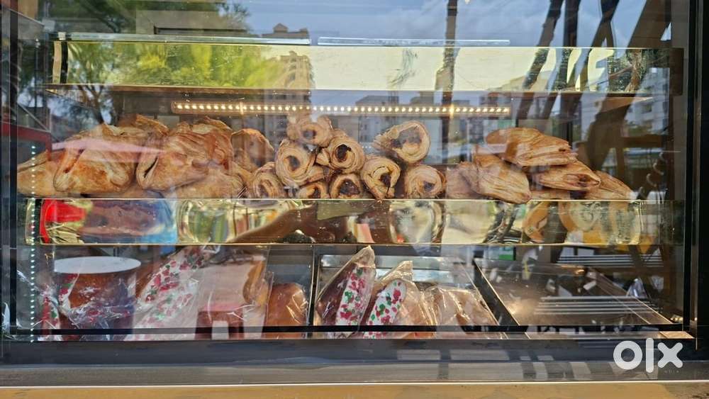 Display hot case with lights