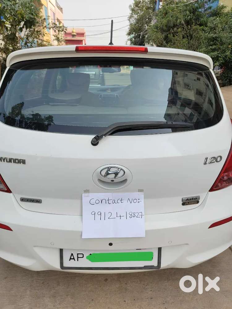 Hyundai I20 2013 Diesel 105000 Km Driven Well Maintained.