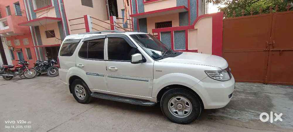 Tata Safari Storme 2018